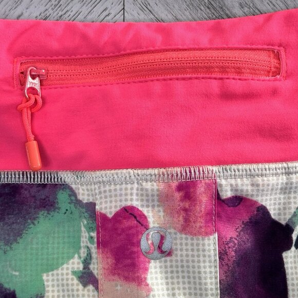 Lululemon Run Pace Setter Skirt Skort Womens Size 8 Blurred Blossom Floral RARE! - Picture 3 of 5